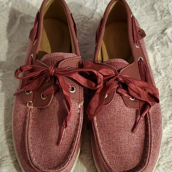 Sperry topsider women's 6.5 boat shoes in red! Super cute, like new! - Picture 13 of 13